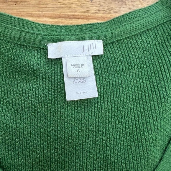 J. Jill Slit Side Waffle Knit Long Sleeve Lightweight Sweater Hunter Green Sz Sm - Picture 6 of 11